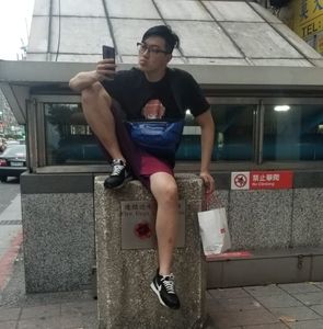 Meet your Posher, Johnny